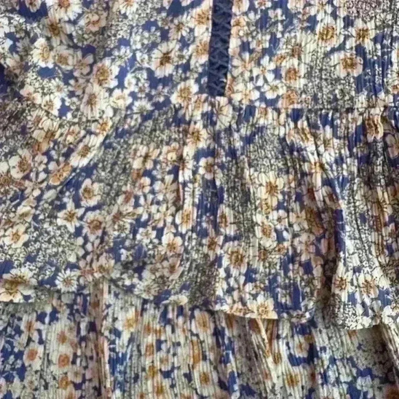 LIKE NEW Annie Floral Boho Top Size XS - Picture 7 of 7
